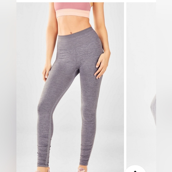 Fabletics heathered grey high waisted seamless runched leggings - Picture 5 of 5